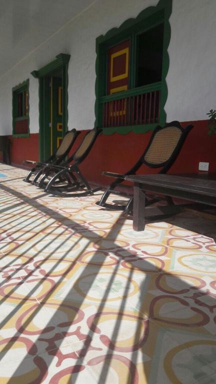 Hostal Casa De Los Taitas Саленто Екстер'єр фото