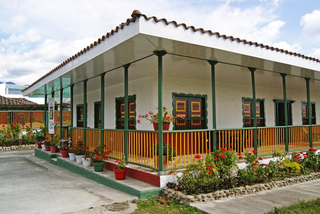 Hostal Casa De Los Taitas Саленто Екстер'єр фото