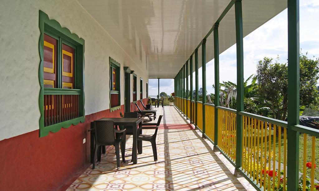Hostal Casa De Los Taitas Саленто Екстер'єр фото