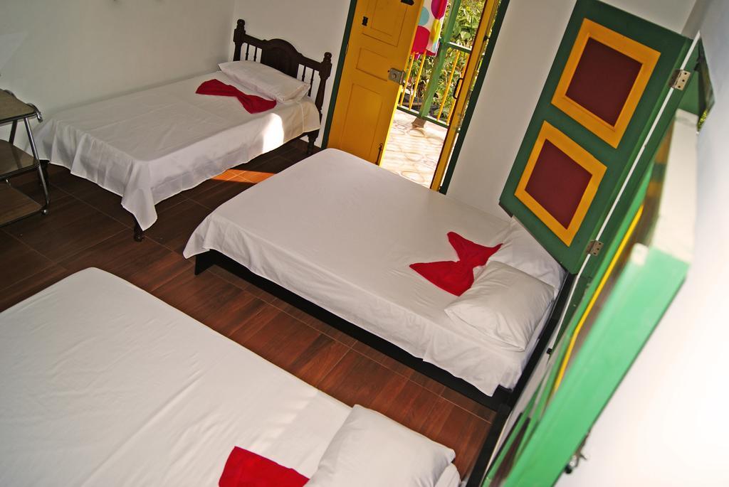 Hostal Casa De Los Taitas Саленто Екстер'єр фото